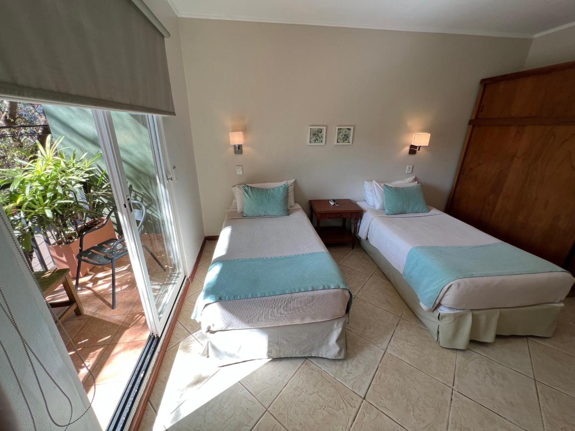 Flora Apartments Puerto Iguazu Ngoại thất bức ảnh